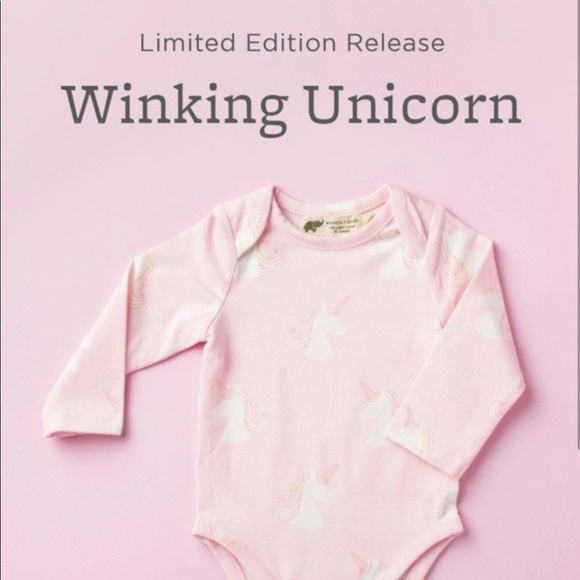 Monica & Andy unicorn onesie 6-9M - Picture 2 of 6